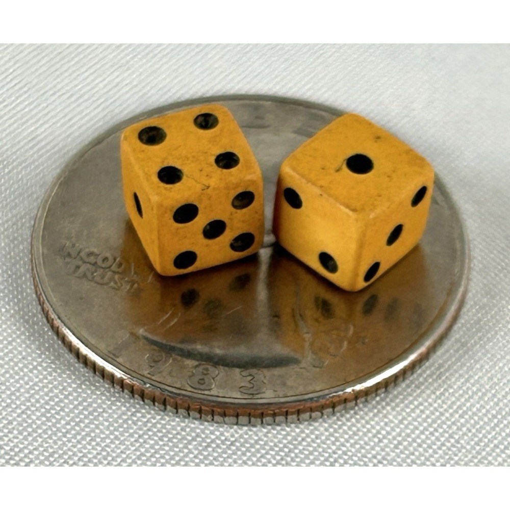 Vintage Yellow Butterscotch Bakelite Miniature Dice 1/4" Micro Mini Tiny Tested